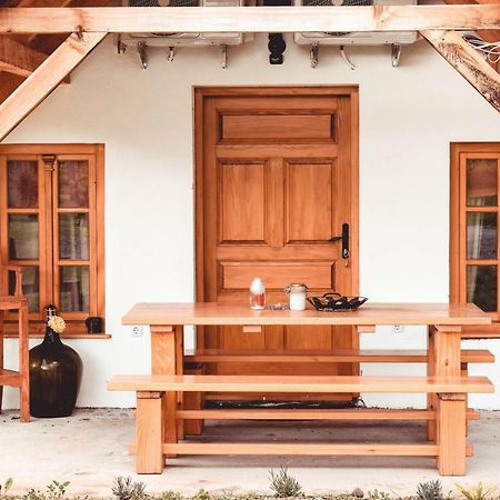 Sobe Na Vinskoj Cesti Zmajevac Daire Dış mekan fotoğraf
